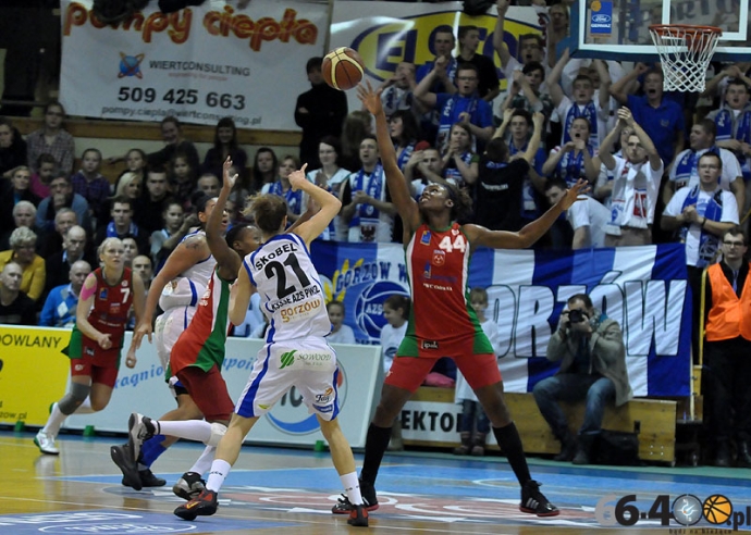 47/62 KSSSE AZS PWSZ Gorzów - Odra Brzeg 56:40  (15:8, 19:11, 11:12, 11:9)