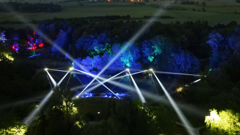 20/25 Magiczne spektakle w bajkowej oprawie świetlnej