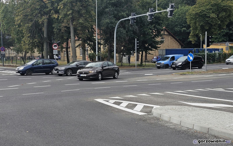 5/9 Skrzyżowanie ul. Kosynierów Gdyńskiej, Słowiańskiej, Żwirowej i Roosevelta otwarte dla ruchu