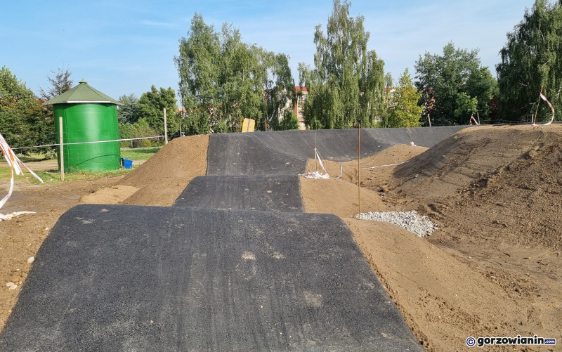 6/7 Postęp prac przy budowie pumptracka