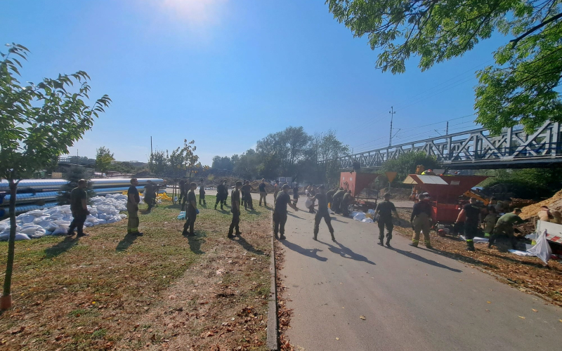 3/6 Budowa wałów przeciwpowodziowych w Kostrzynie nad Odrą