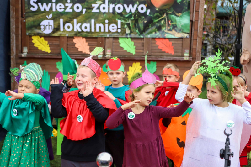 7/7 Pokaz mody i gotowanie na ryneczku Jerzego