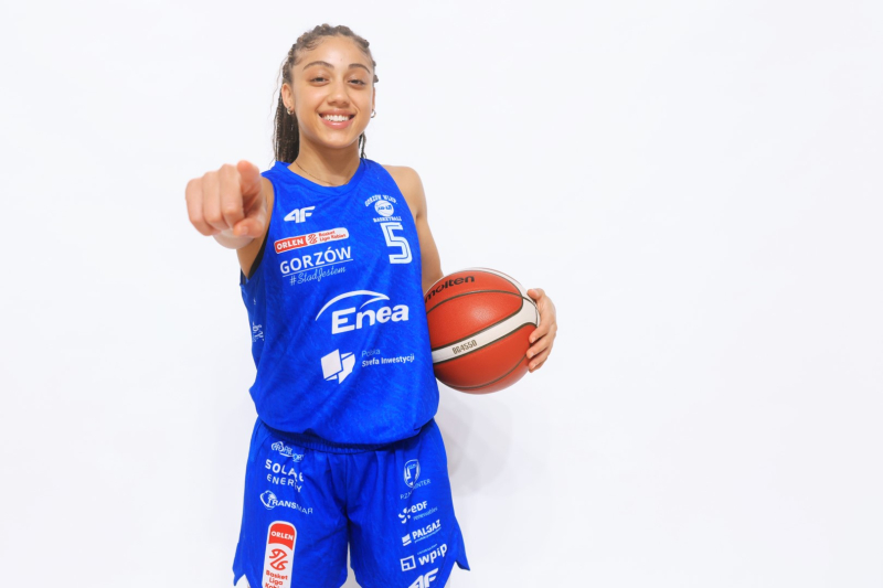 47/55 Piękno gorzowskiego basketu. Sesja zdjęciowa koszykarek