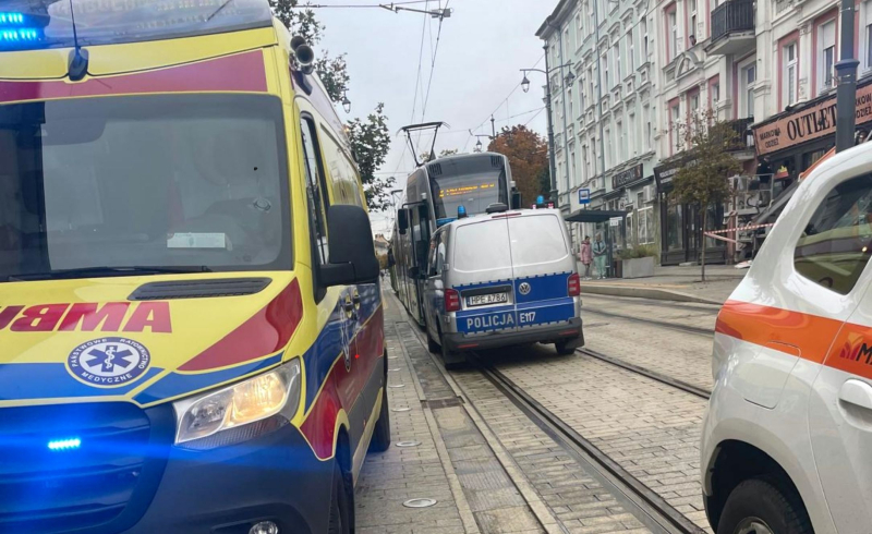 1/5 Pasażerka przewróciła się w tramwaju