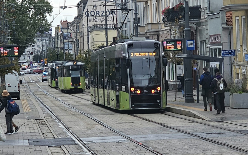 4/5 Pasażerka przewróciła się w tramwaju