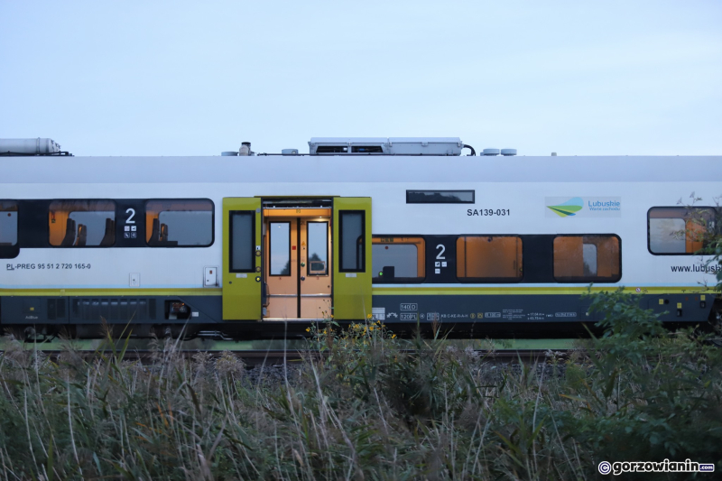 8/10 80-latka śmiertelnie potrącona przez pociąg w Jeninie