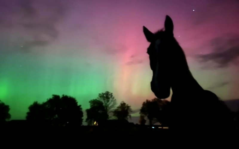 19/34 Niesamowite zdjęcia czytelników zorzy polarnej