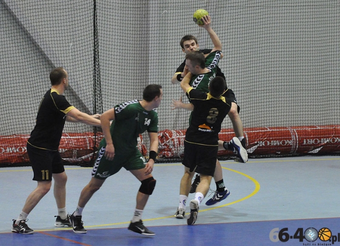 21/79 GSPR Gorzów - AZS Zielona Góra 30:26 (14:9)