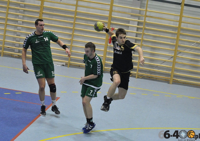 25/79 GSPR Gorzów - AZS Zielona Góra 30:26 (14:9)