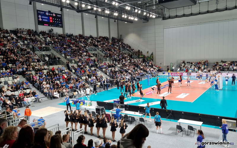 6/13 Tłum kibiców na meczu z Jastrzębskim Węglem