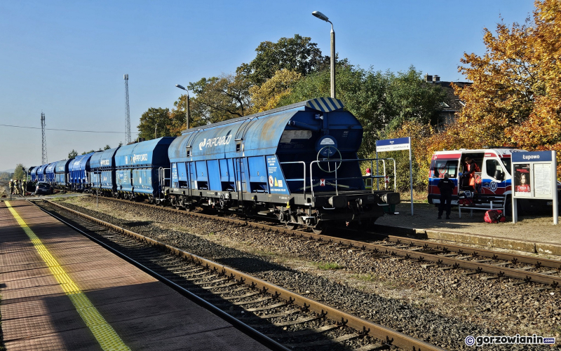 7/10 Kierująca oplem wjechała pod pociąg towarowy w Łupowie