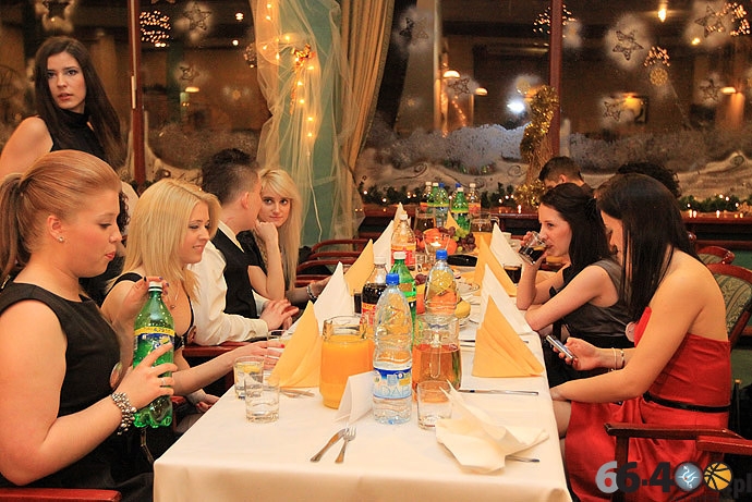 12/29 Gorzów: 100-dniówka Zespołu Szkół Ekonomicznych