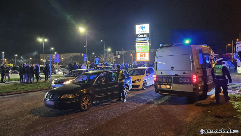 4/10 Policyjna akcja na parkingu S1 Gorzów