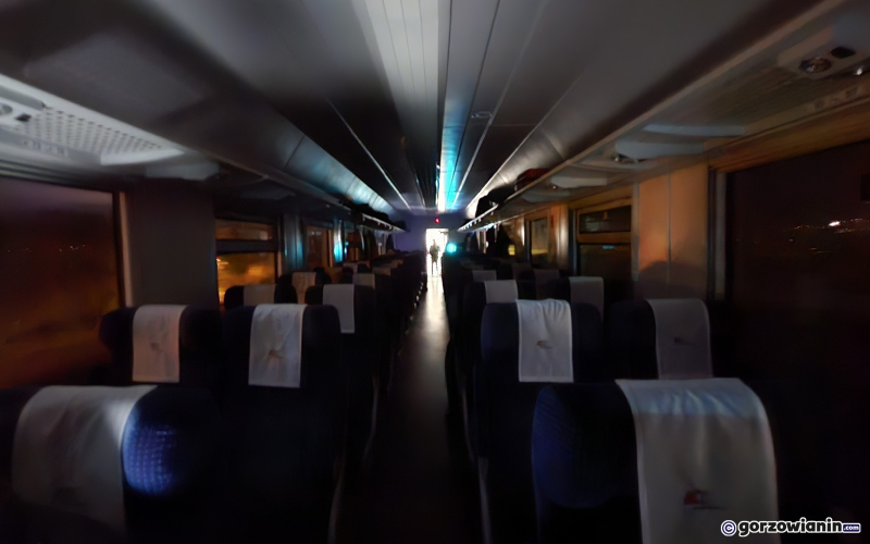 3/6 Brak oświetlenia w TLK Bory Tucholskie