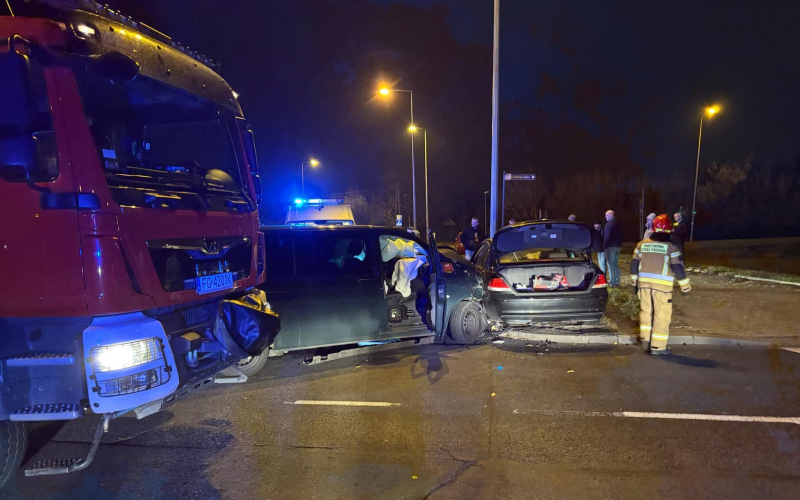 4/5 Wypadek na rondzie Kasprzaka w Gorzowie