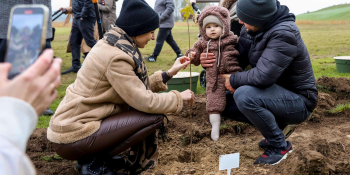 Akcja sadzenia drzew RośnijMy w Gorzowie