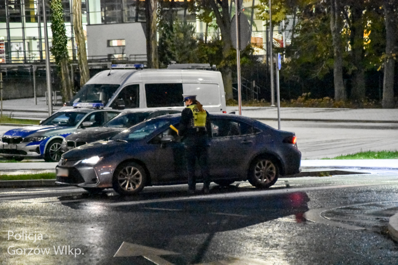 7/15 Poranek na Słowińskiej w Gorzowie: Wpadło czterech nietrzeźwych kierowców