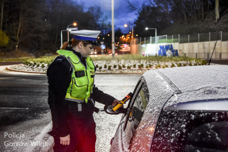 8/15 Poranek na Słowińskiej w Gorzowie: Wpadło czterech nietrzeźwych kierowców