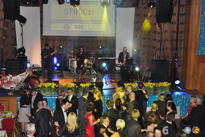 36/113 VI Bal Charytatywny na rzecz Hospicjum św. Kamila