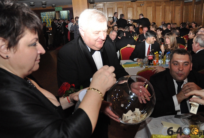 42/113 VI Bal Charytatywny na rzecz Hospicjum św. Kamila