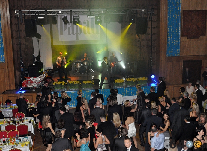 63/113 VI Bal Charytatywny na rzecz Hospicjum św. Kamila