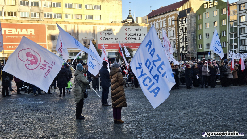 2/15 „Stop deprawacji polskich dzieci” – manifestacja na Starym Rynku w Gorzowie