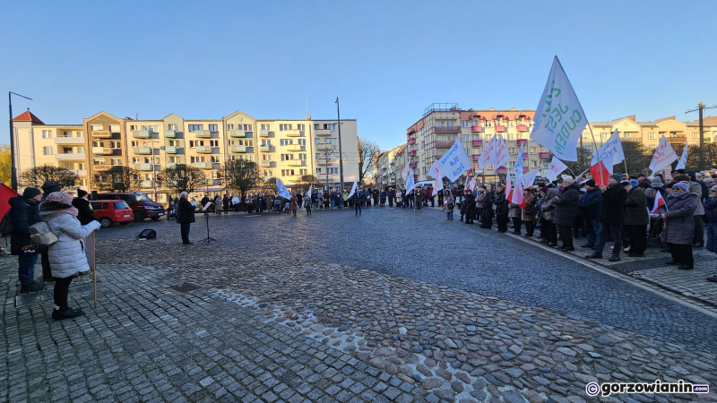 10/15 „Stop deprawacji polskich dzieci” – manifestacja na Starym Rynku w Gorzowie