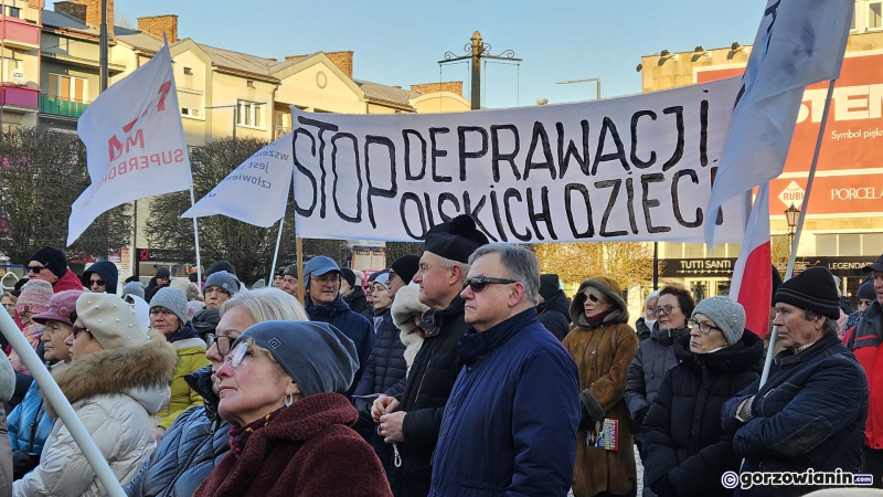 12/15 „Stop deprawacji polskich dzieci” – manifestacja na Starym Rynku w Gorzowie