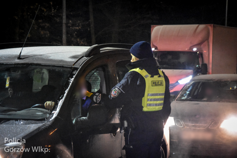 3/15 Trzeźwy poranek na Słowiańskiej w Gorzowie. Wpadło trzech nietrzeźwych kierowców