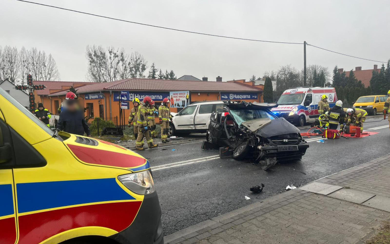 1/5 Zderzenie skody i hyundaia w Bogdańcu