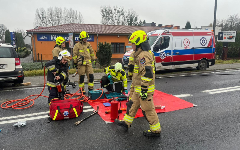 3/5 Zderzenie skody i hyundaia w Bogdańcu