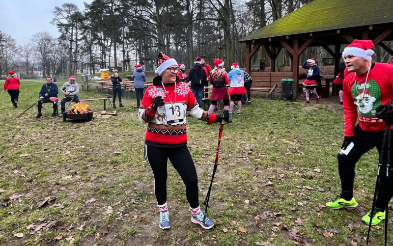 5/10 Mikołajkowy Nordic Walking w parku Słowiańskim