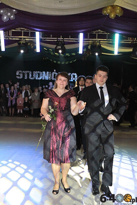 8/33 Gorzów: 100-dniówka 2 Liceum Ogólnokształcące