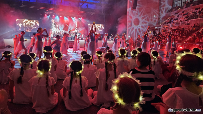 4/22 Gorzowska Opowieść Wigilijna w Arenie Gorzów