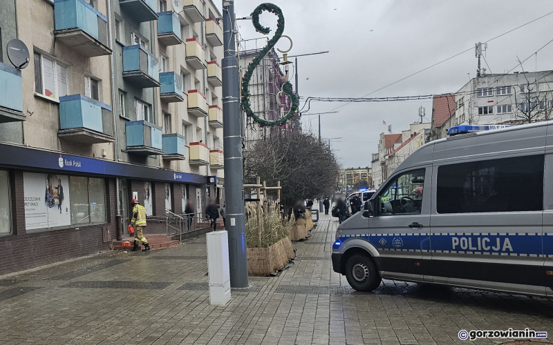 4/7 Akcja służb przy ul. Sikorskiego