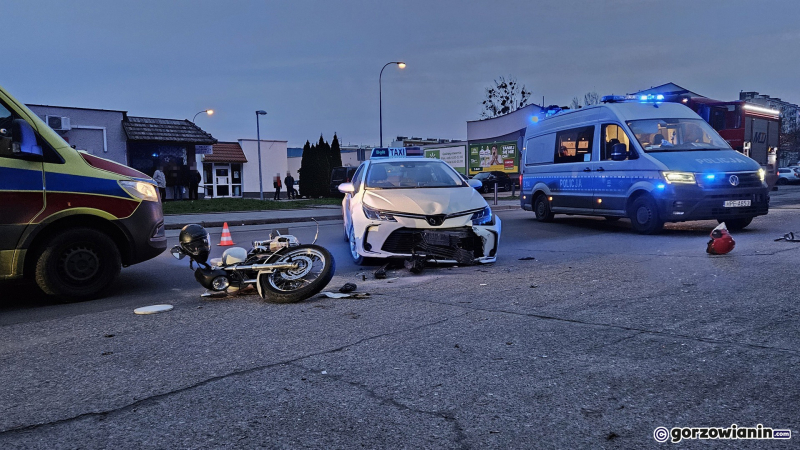 2/5 Zderzenie taksówki z motocyklem na Marcinkowskiego