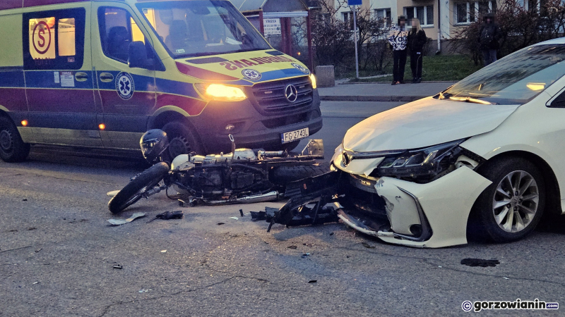 4/5 Zderzenie taksówki z motocyklem na Marcinkowskiego