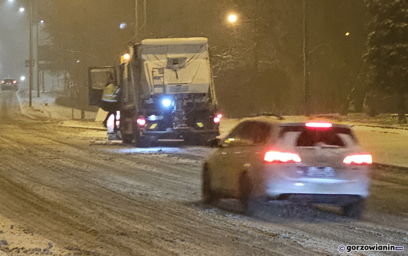 6/14 W Gorzowie zrobiło się zimowo. Śnieg na ulicach miasta