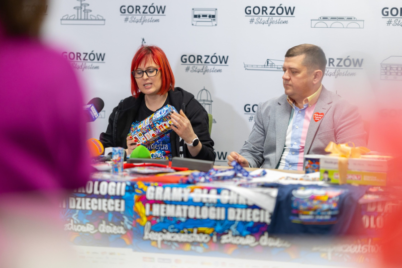 10/11 Fanty na licytacje WOŚP w Gorzowie