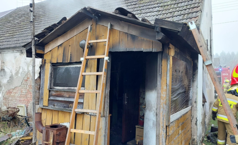3/4 Pożar domu w Rybakowie