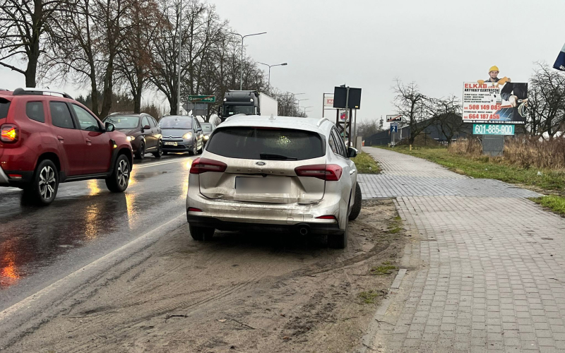 4/4 Zderzenie trzech pojazdów na Podmiejskiej