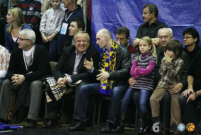 29/44 AZS AWF Gorzów - Vive Targi Kielce 24:40 (15:20)