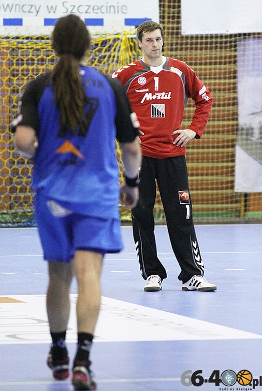 37/44 AZS AWF Gorzów - Vive Targi Kielce 24:40 (15:20)