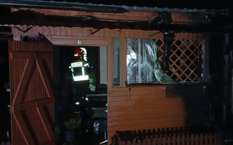 4/7 Pożar na terenie ogródków działkowych w Wojcieszycach