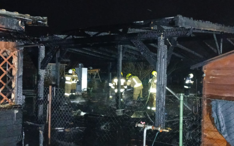 5/7 Pożar na terenie ogródków działkowych w Wojcieszycach