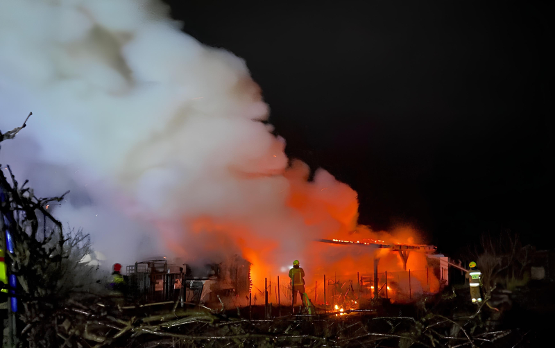 7/7 Pożar na terenie ogródków działkowych w Wojcieszycach