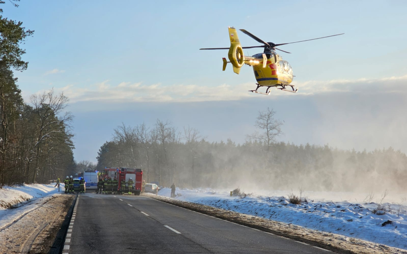 10/12 Wypadek na DK22 w Prądocinie. Zderzenie BMW, toyoty i kii