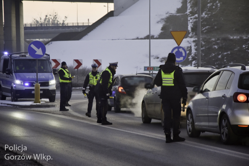 6/10 Poranne kontrole trzeźwości przy ul Kostrzyńskiej w Gorzowie