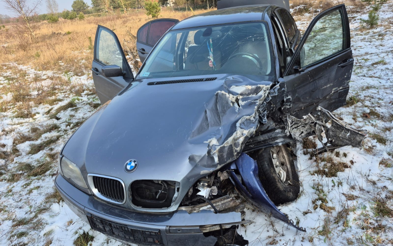 6/6 Wypadek koło Santocka. Zderzenie citroena i BMW