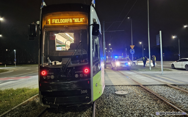5/7 Zderzenie taksówki z tramwajem na rondzie Sopockim